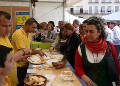 جشنواره ملی پنیر اسپانیا کی و کجا برگزار می شود؟