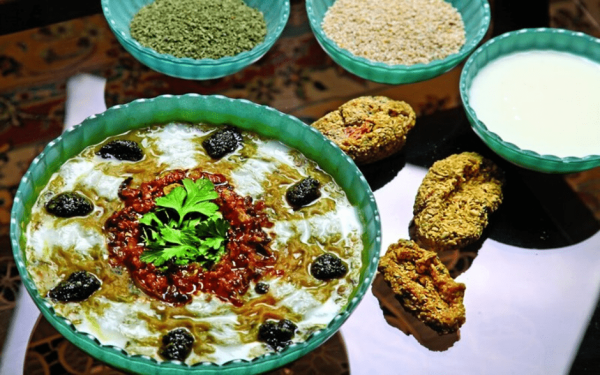 آش ترخینه، یکی از خوشمزه ترین آش های ایرانی آش ترخینه، یکی از خوشمزه ترین آش های ایرانی