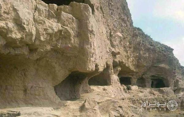 خانه گبرها در سر رود کلات خانه گبرها در سر رود کلات